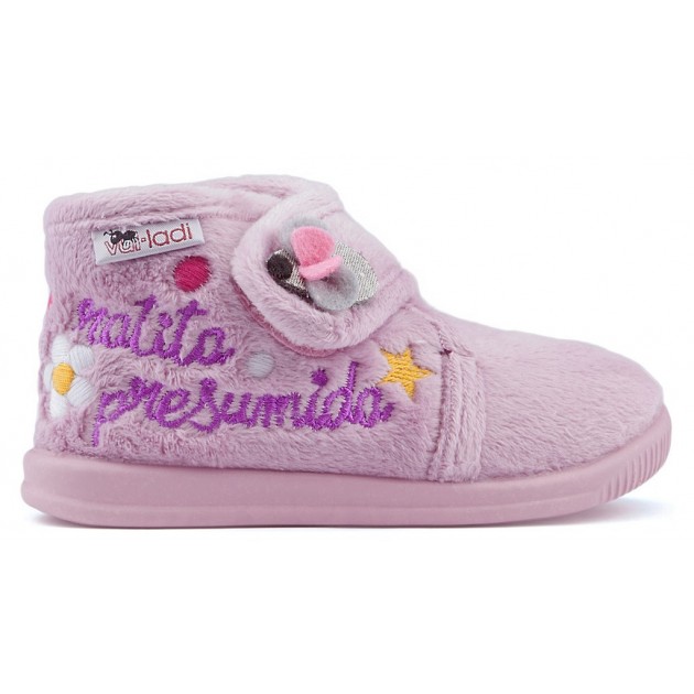 Slippers go home VULLADI Alaska R.P. MAQUILLAJE Slippers go home VULLADI Alaska R.P. MAQUILLAJE
